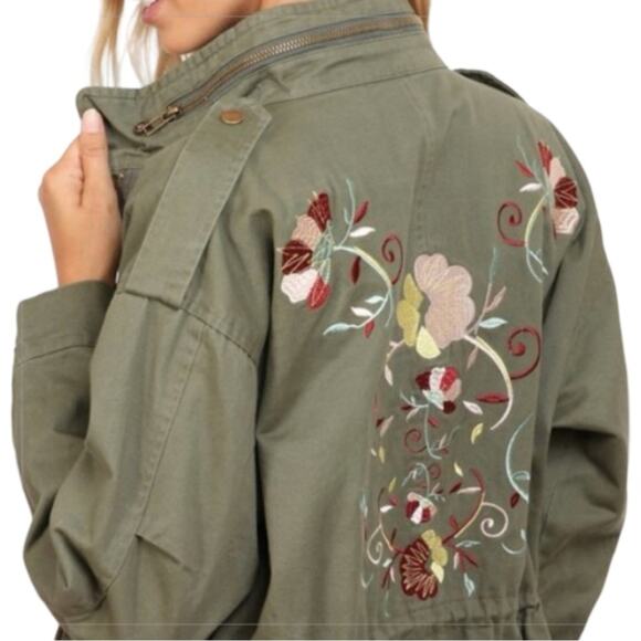 EN CREME women's Embroidered Olive Green Jacket - SIZE SMALL - Picture 6 of 16